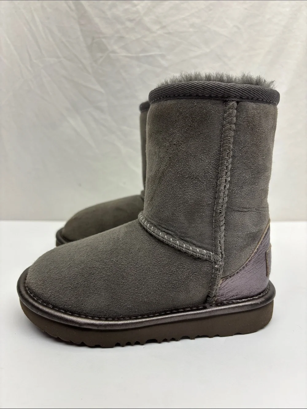 UGG classic short